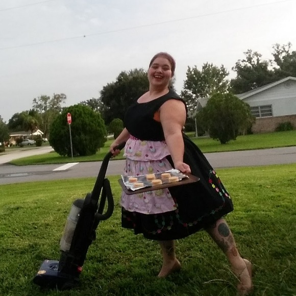 Meet your Posher, Sara - Picture 1 of 1